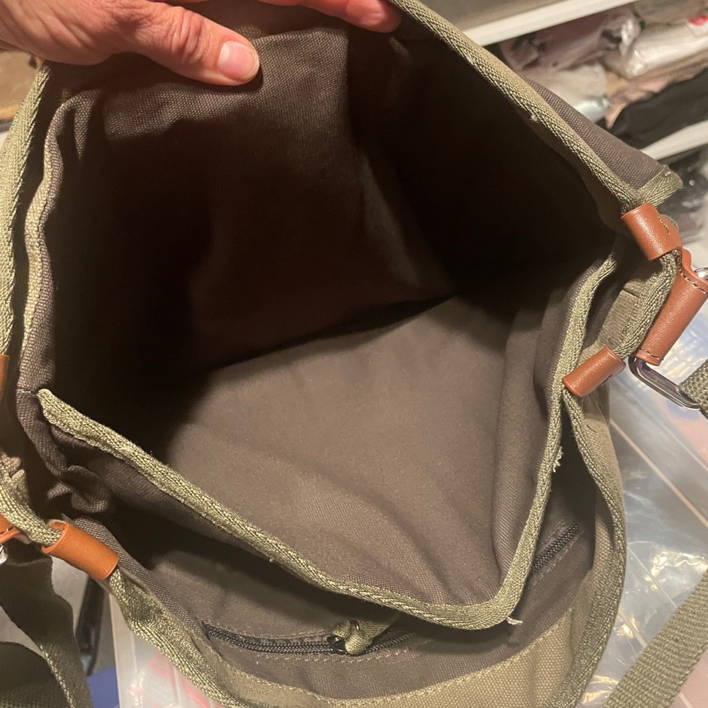 NWT Warner Bros. 1923 Canvas Messenger Bag - Picture 7 of 10